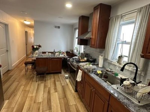 10 Fitz Tr, Unit 1, Chelsea, MA 02150