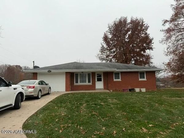 1216 SAMSON DRIVE, Linn, MO 65051