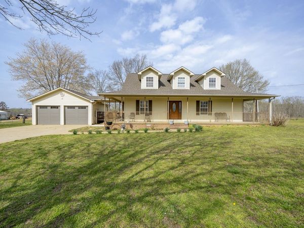 1896 PURDY BEAUTY HILL RD , Bethel Springs, TN 38315