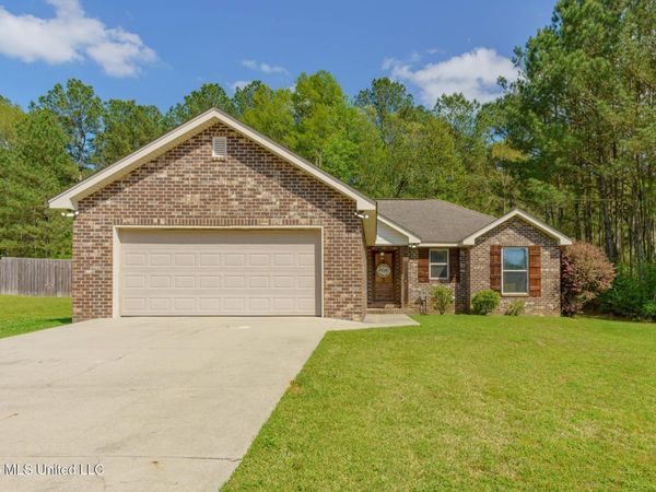 59 Hemingway Drive, Sumrall, MS 39482