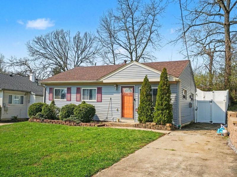 6715 Newbridge Drive, Colerain Township, OH 45239 Photo 2