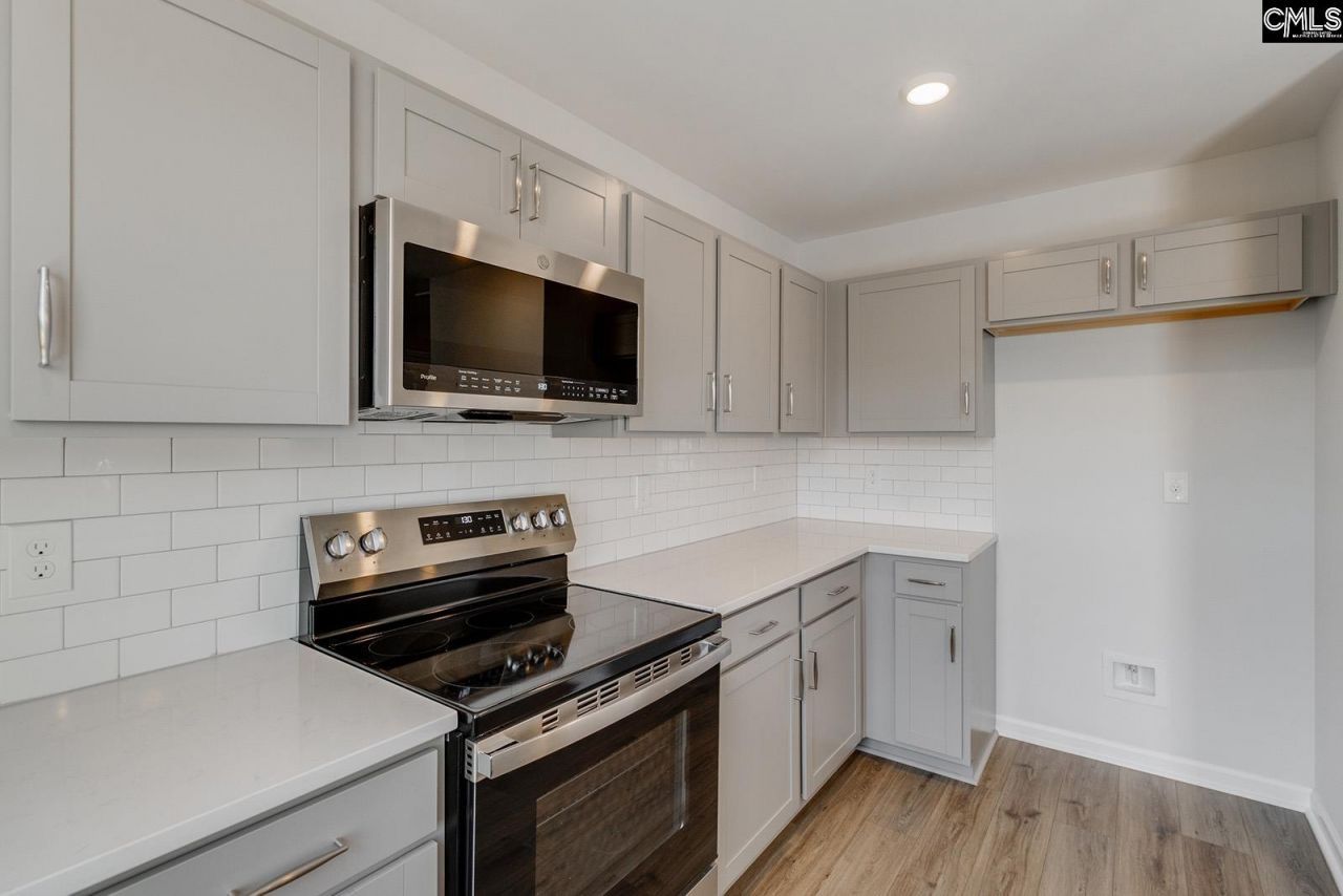 3034 Harborview Drive Photo 11