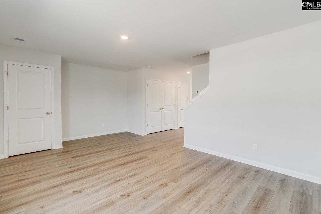 3034 Harborview Drive Photo 7