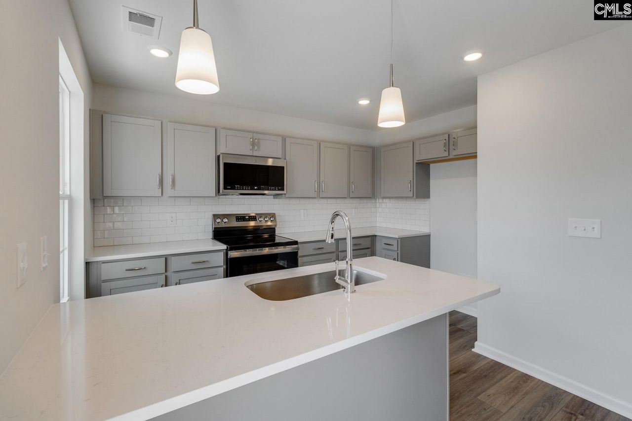 3034 Harborview Drive Photo 9