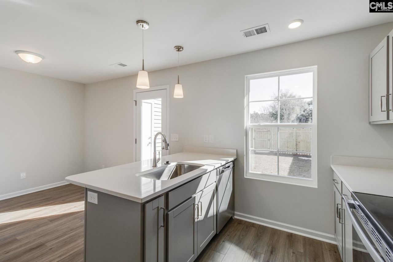 3034 Harborview Drive  Photo 9