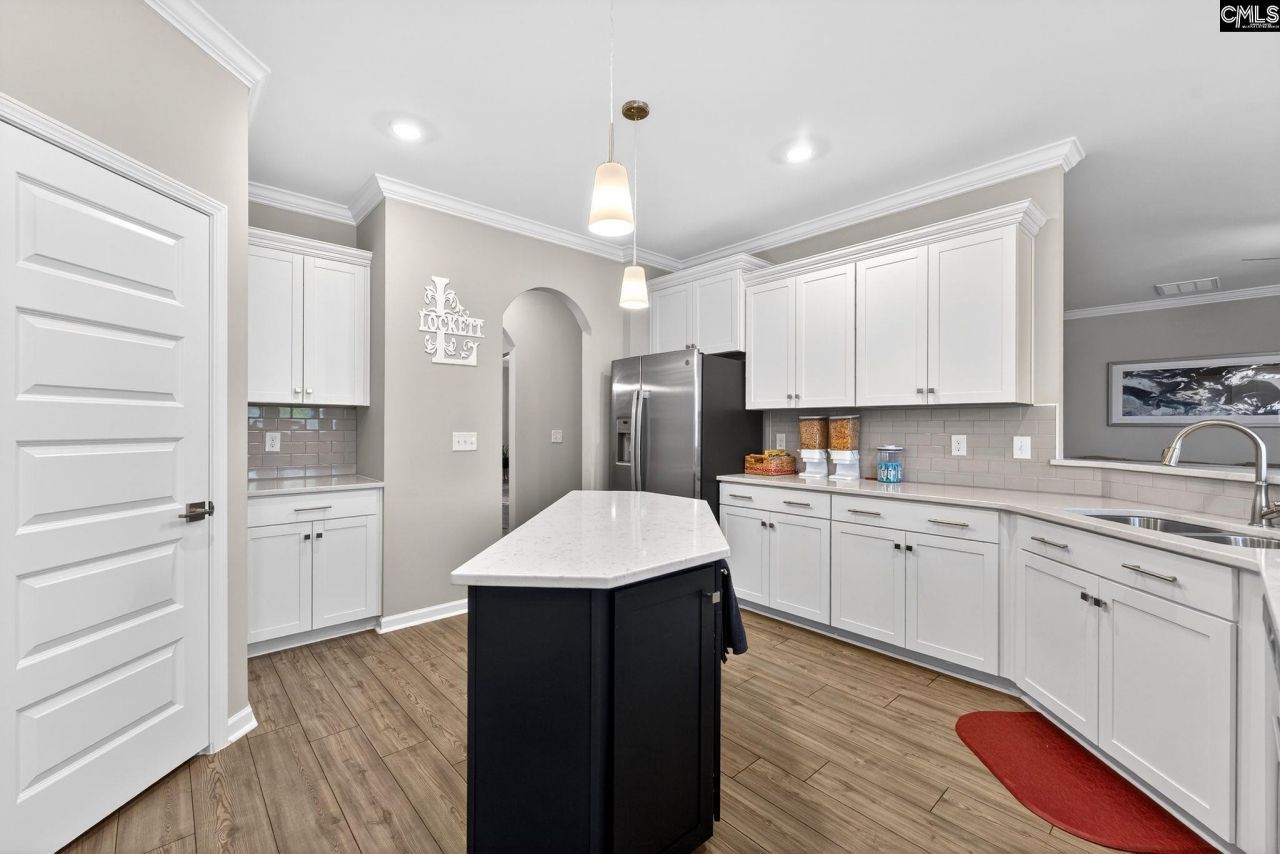 6012 Earnest Leen Drive  Photo 17