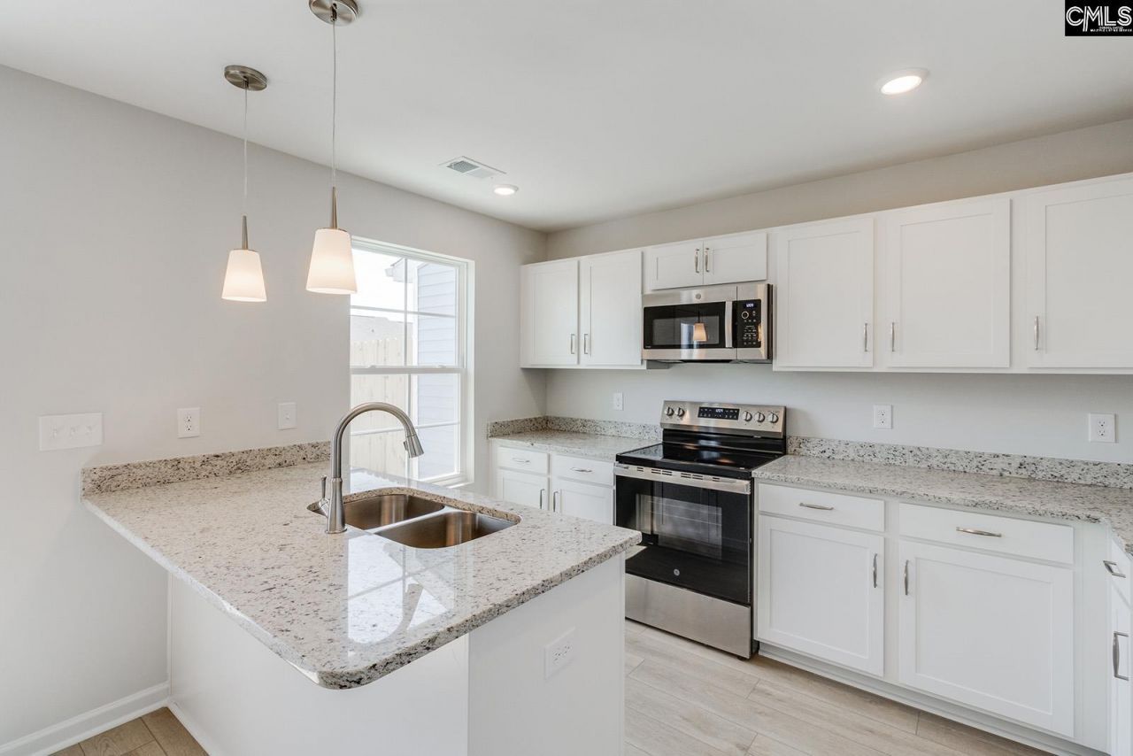 3030 Harborview Drive Photo 9