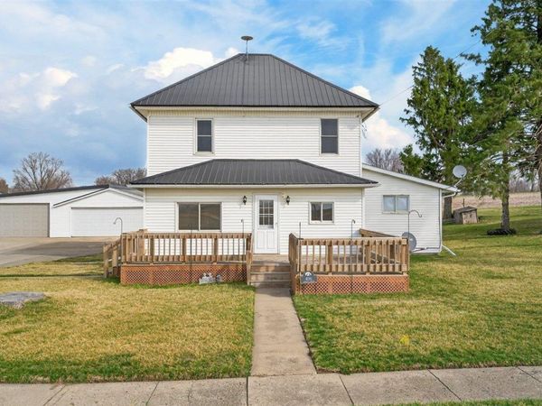 406 Carlton Street, Garwin, IA 50632