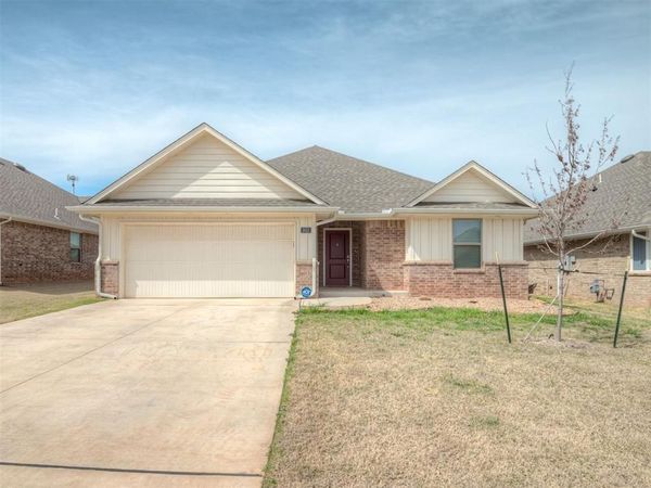 3013 Crossover Court, Moore, OK 73160