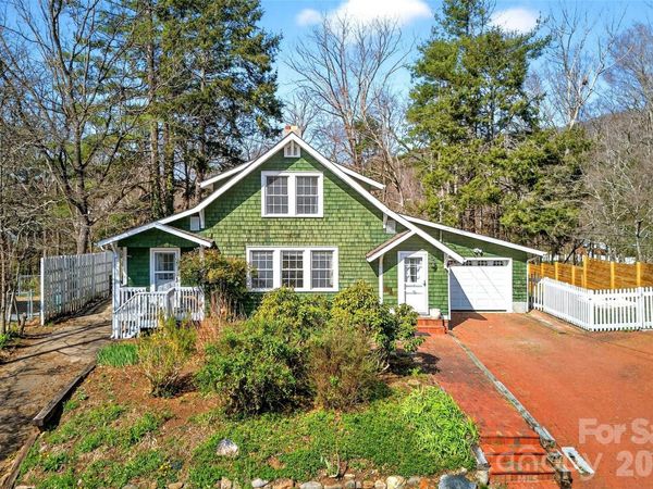 109 Eastwood Avenue , Swannanoa, NC 28778