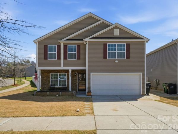 2438 Dewey Creek Lane, Charlotte, NC 28216