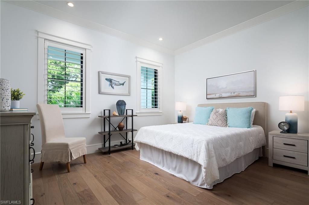 1064 13th St N, Naples, FL 34102 Photo