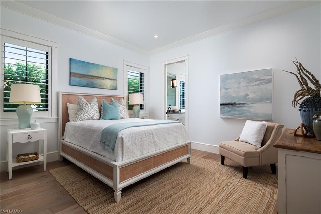 1064 13th St N, Naples, FL 34102 Photo