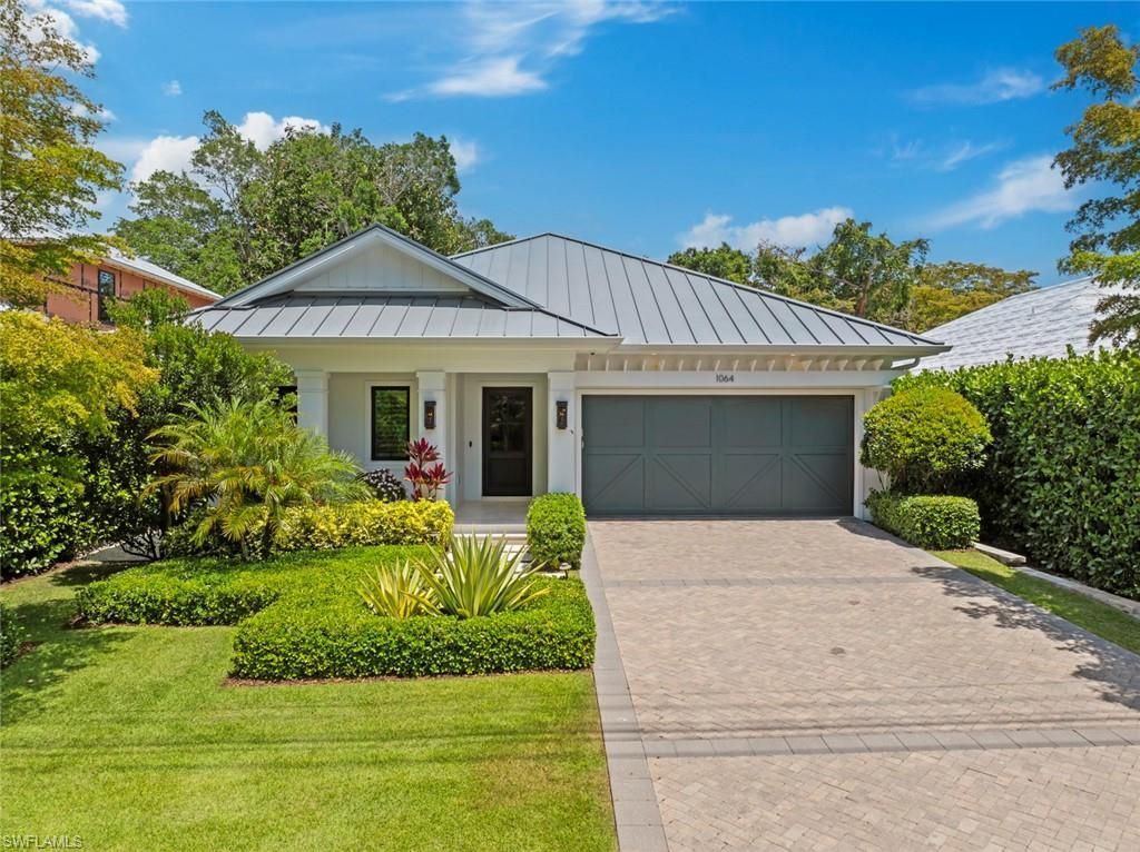 1064 13th St N, Naples, FL 34102 Photo