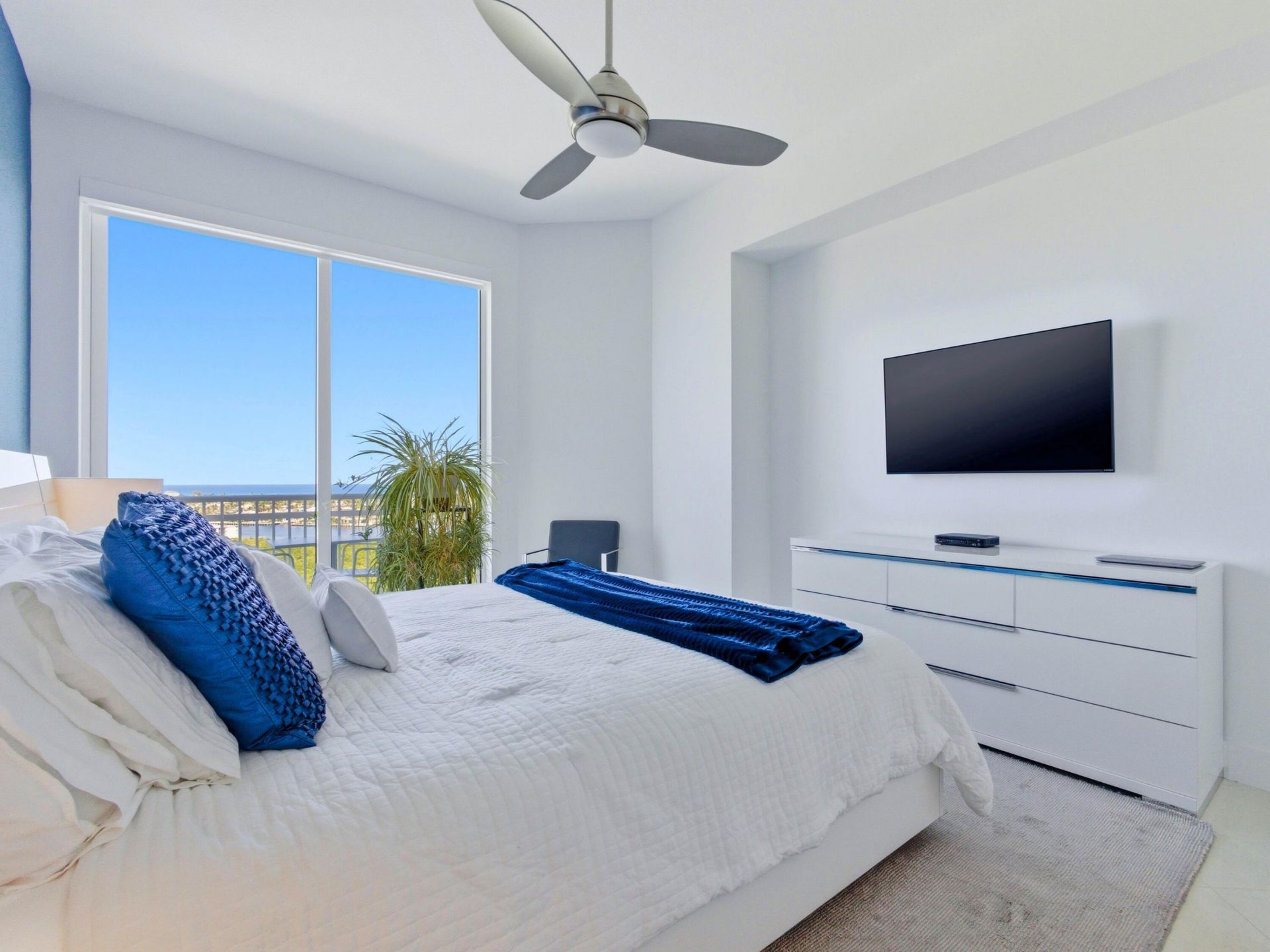 350 N Federal Highway, Unit Ph09, Boynton Beach, FL 33435 Photo