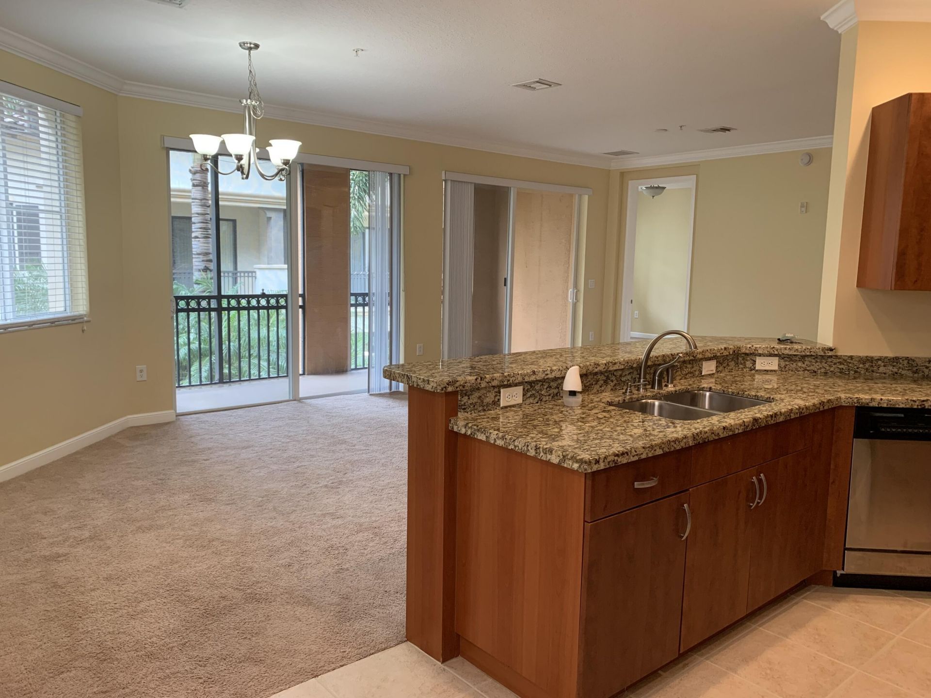 3055 NW 126th Avenue, Unit 323, Sunrise, FL 33323 Photo