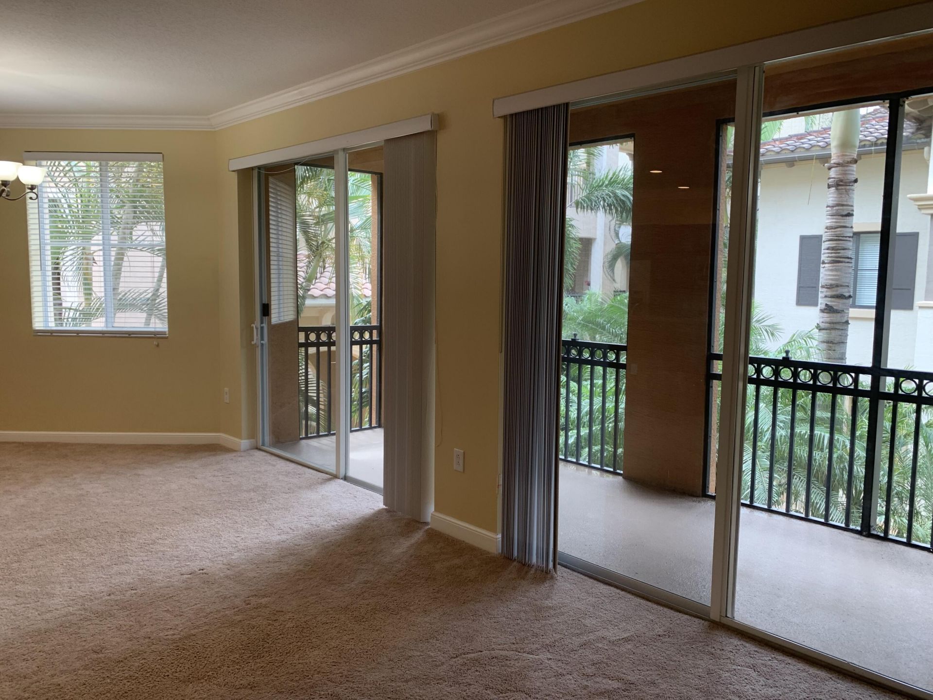 3055 NW 126th Avenue, Unit 323, Sunrise, FL 33323 Photo