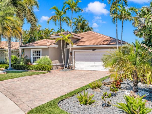 1973 NW 45th Street, Oakland Park, FL 33309