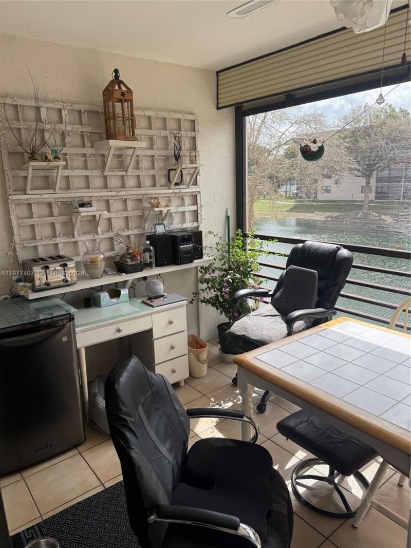 4940 E Sabal Palm Blvd , Unit 203, Tamarac, FL 33319 Photo