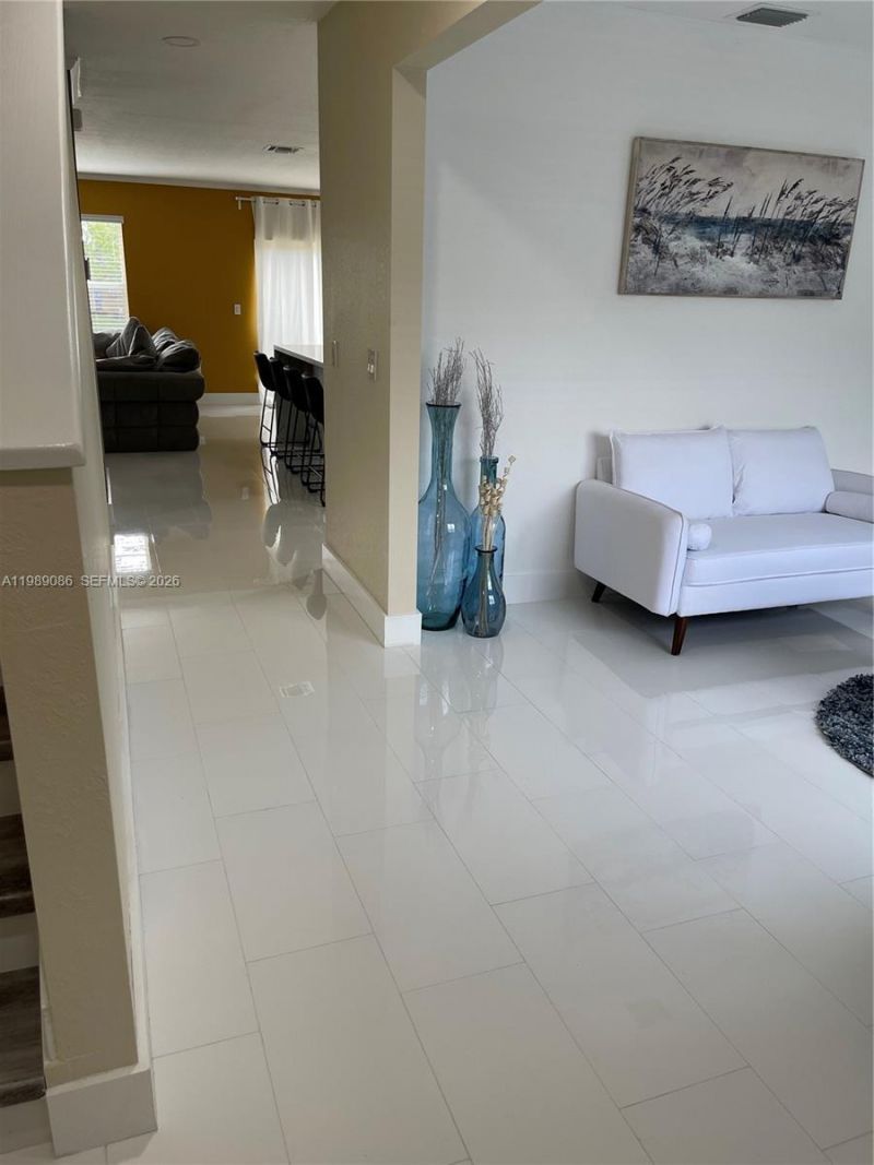 1236 NW 208th St , Miami Gardens, FL 33169 Photo