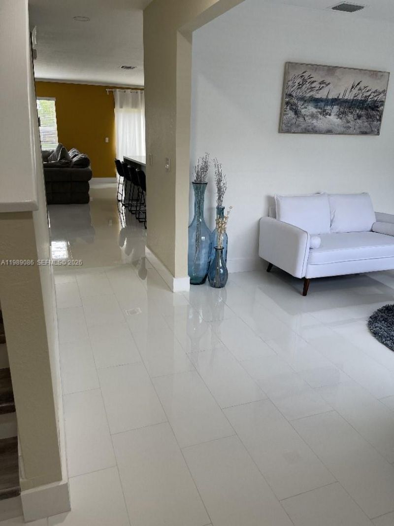 1236 NW 208th St , Miami Gardens, FL 33169 Photo