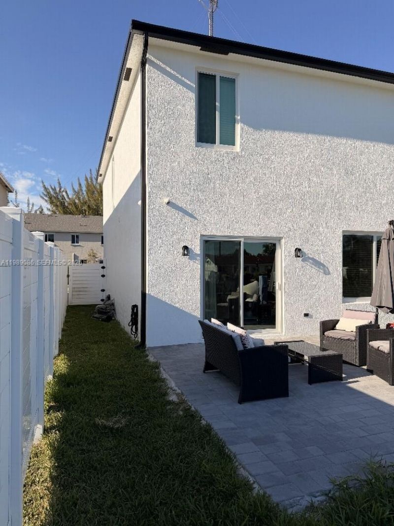 1236 NW 208th St , Miami Gardens, FL 33169 Photo