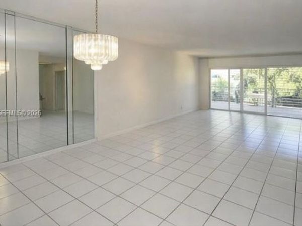 3531 Inverrary Dr , Unit 310, Lauderhill, FL 33319