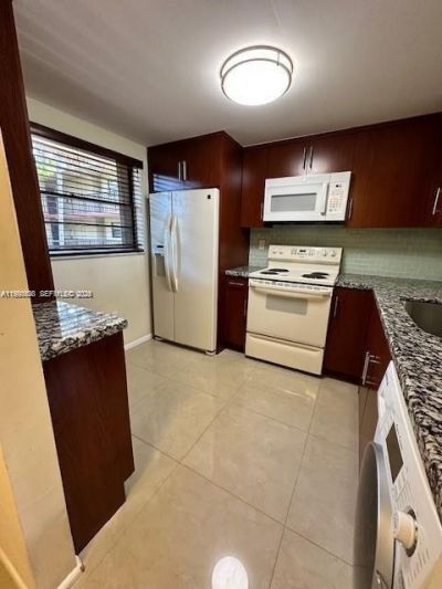 10845 SW 112th Ave , Unit 211, Miami, FL 33176 Photo
