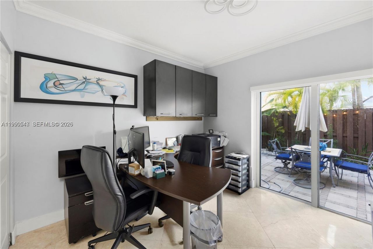 11243 NW 58th Ter , Unit 1, Doral, FL 33178 Photo