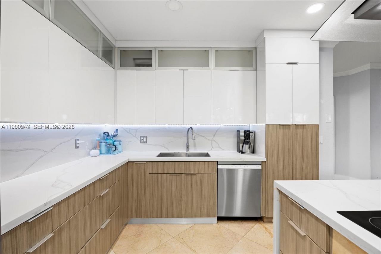 11243 NW 58th Ter , Unit 1, Doral, FL 33178 Photo