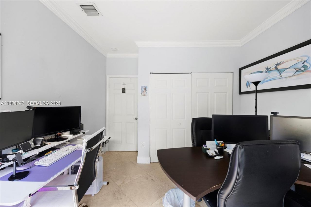 11243 NW 58th Ter , Unit 1, Doral, FL 33178 Photo