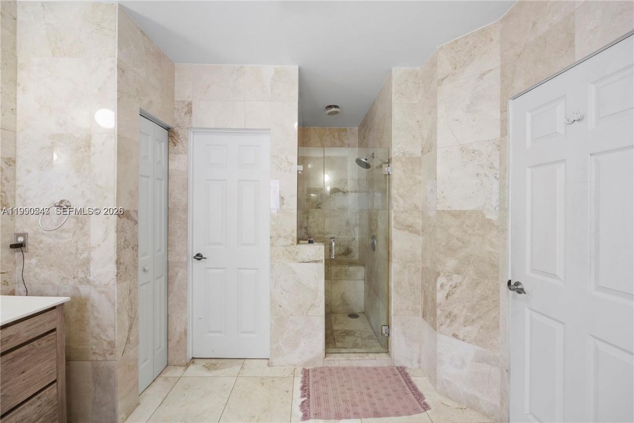 11243 NW 58th Ter , Unit 1, Doral, FL 33178 Photo