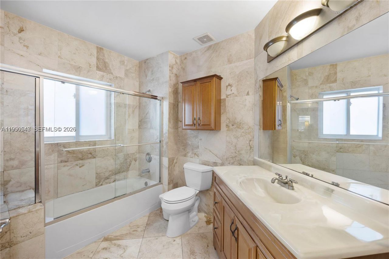 11243 NW 58th Ter , Unit 1, Doral, FL 33178 Photo