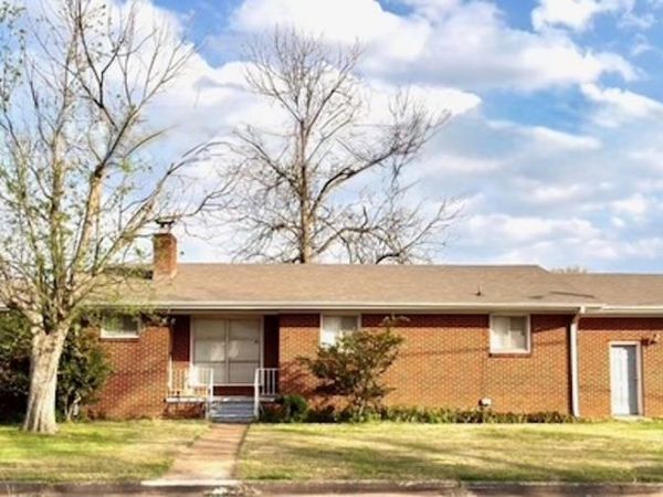 1411 30th St, Sheffield, AL 35660
