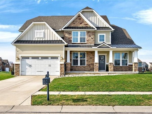 1706 Meadow Creek Court, Centerville, OH 45458