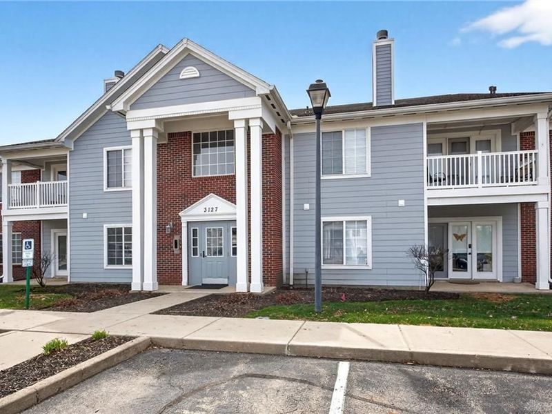 3127 Alexander Place, Unit 101, Beavercreek, OH 45431 Photo 2