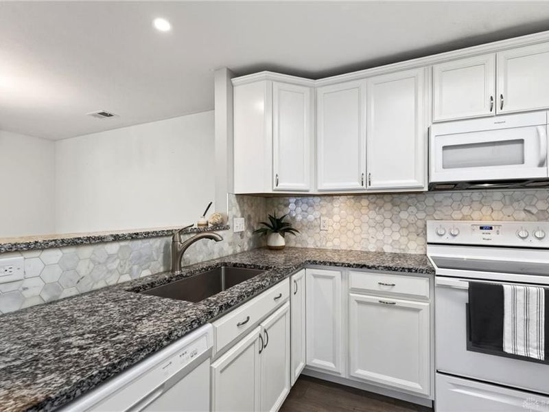 3127 Alexander Place, Unit 101, Beavercreek, OH 45431 Photo 20