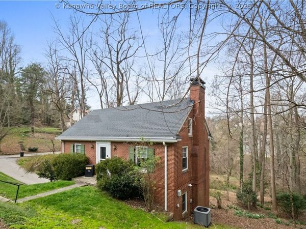 86 Abney Circle N, Charleston, WV 25314