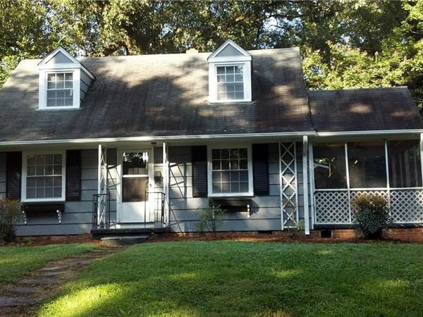 508 Walter Court , Winston-Salem, NC 27103