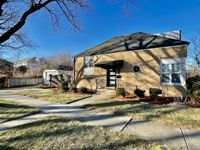 3701 W North Shore Avenue, Lincolnwood, IL 60712 primary photo