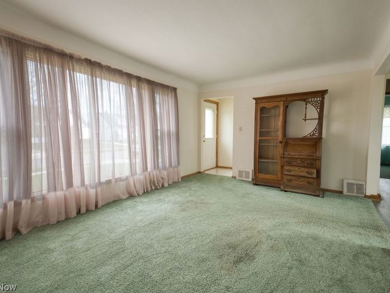 5372 Huron Road, Lyndhurst, OH 44124 Photo 12