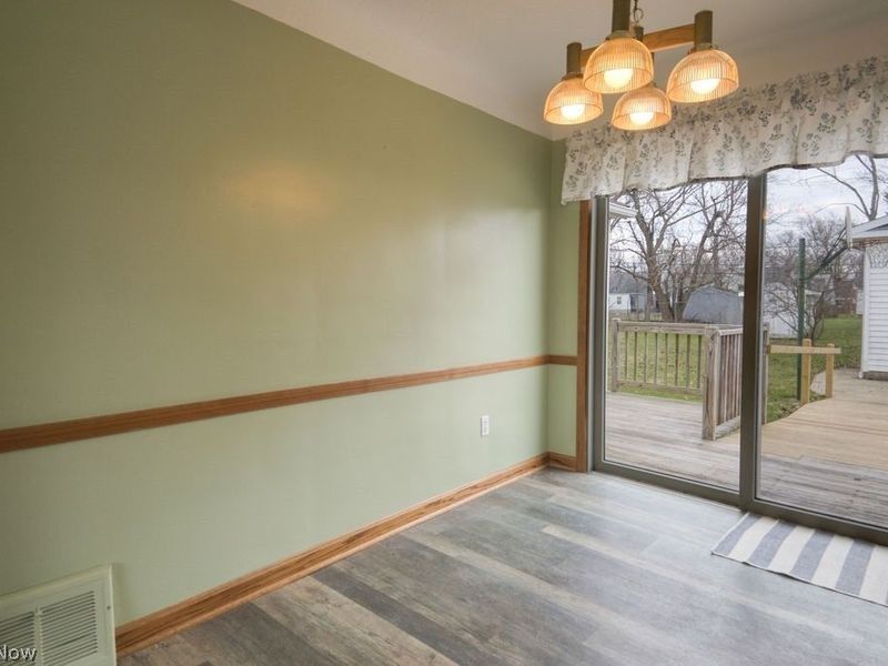 5372 Huron Road, Lyndhurst, OH 44124 Photo 17