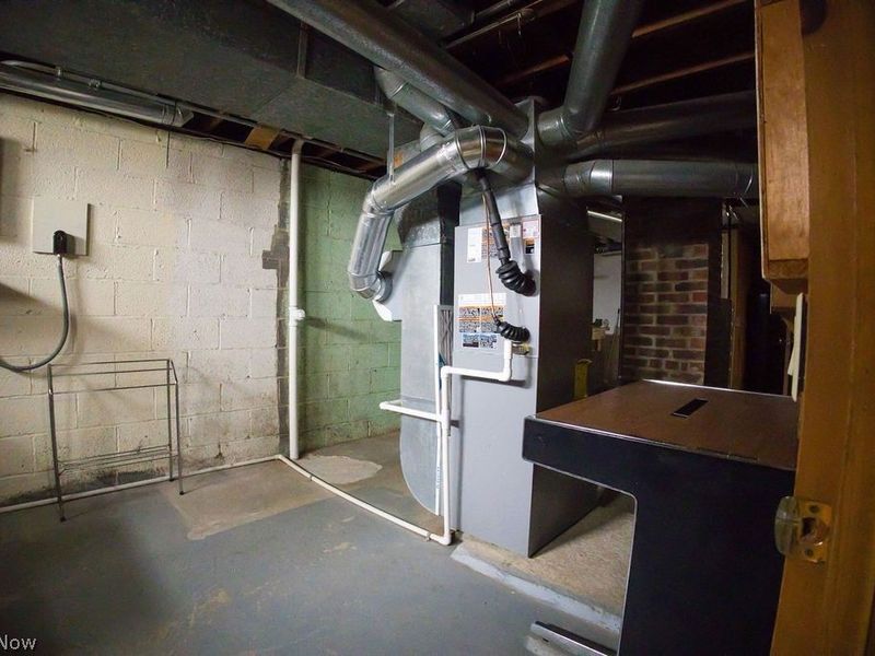 5372 Huron Road, Lyndhurst, OH 44124 Photo 32