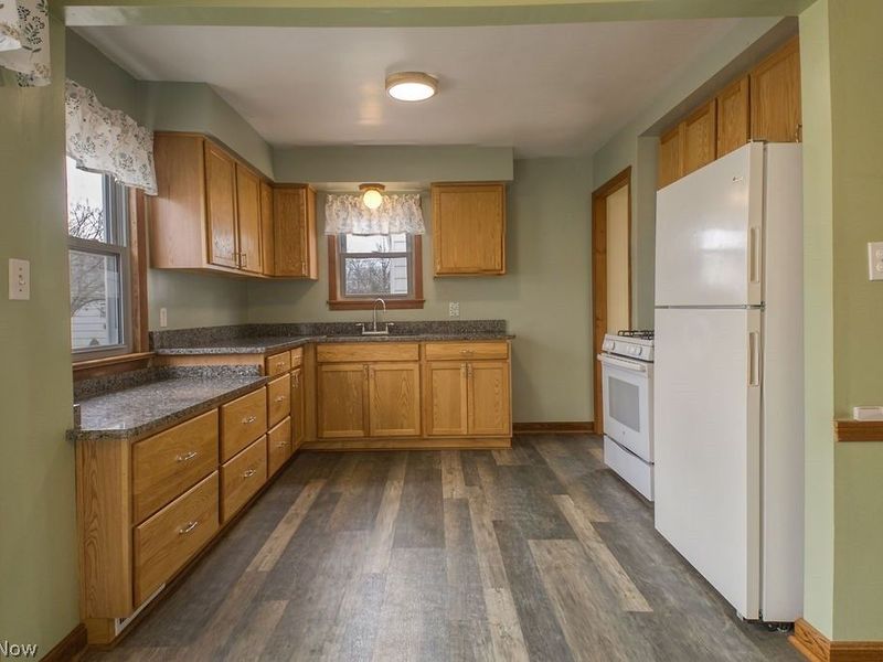 5372 Huron Road, Lyndhurst, OH 44124 Photo 9