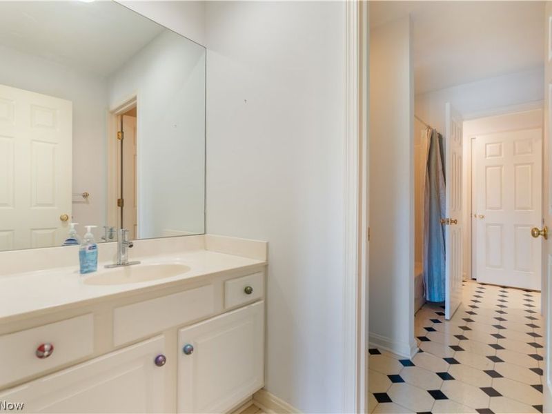 5412 Downingsgate Circle NW, Canton, OH 44718 Photo 31