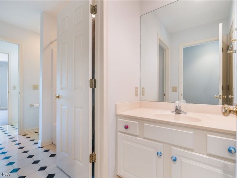 5412 Downingsgate Circle NW, Canton, OH 44718 Photo 32