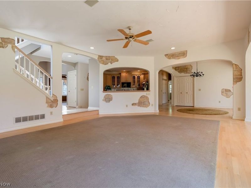 5412 Downingsgate Circle NW, Canton, OH 44718 Photo 9