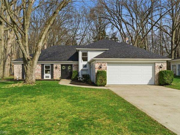 25726 Hidden Acres Drive, Westlake, OH 44145
