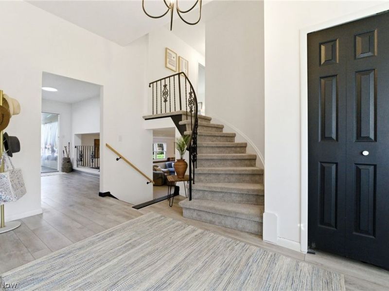 25726 Hidden Acres Drive, Westlake, OH 44145 Photo 2