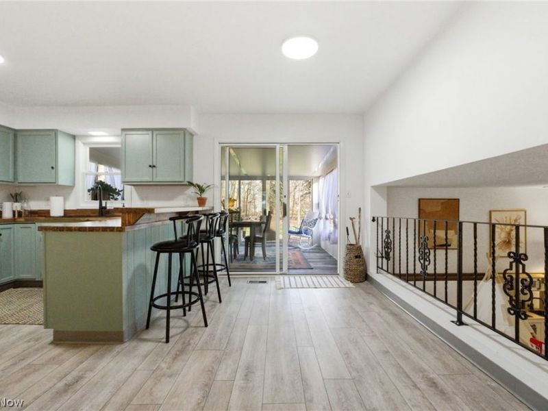 25726 Hidden Acres Drive, Westlake, OH 44145 Photo 4